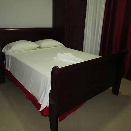Residencial Girassol, Lda Bed and Breakfast São Filipe Exterior foto