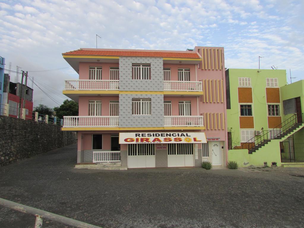 Residencial Girassol, Lda Bed and Breakfast São Filipe Exterior foto