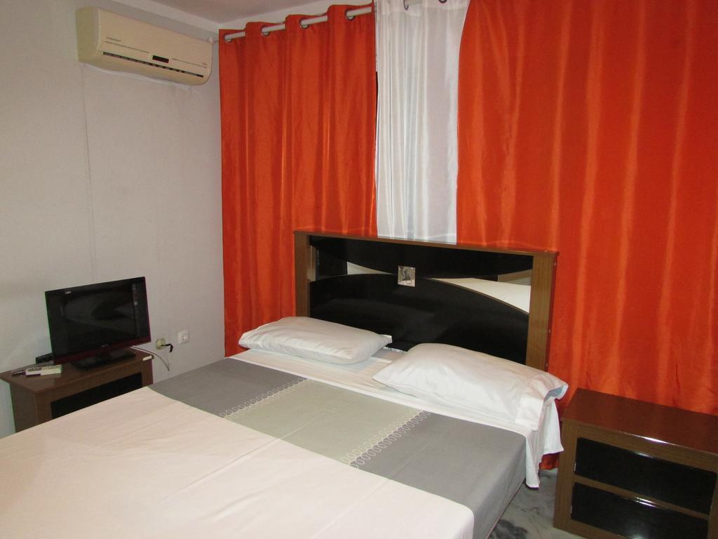 Residencial Girassol, Lda Bed and Breakfast São Filipe Exterior foto