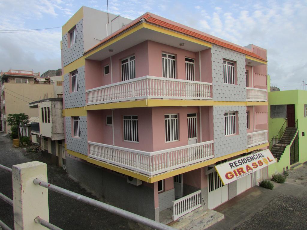 Residencial Girassol, Lda Bed and Breakfast São Filipe Exterior foto