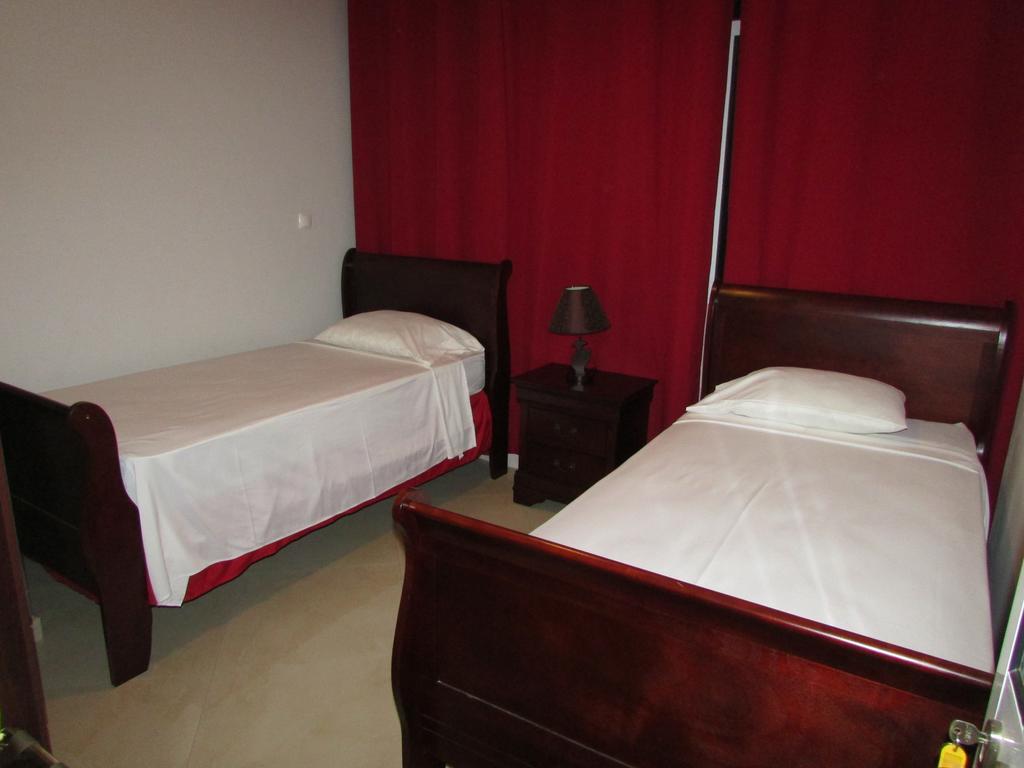 Residencial Girassol, Lda Bed and Breakfast São Filipe Exterior foto